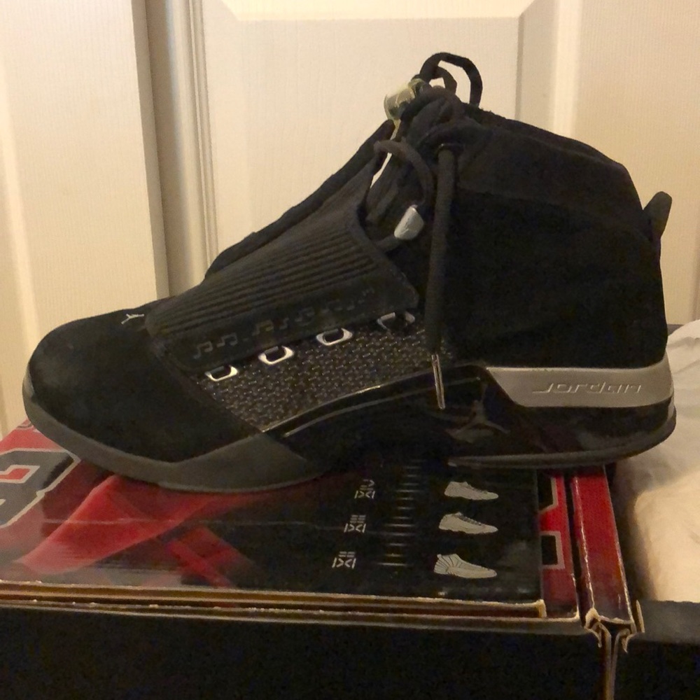 Countdown Pack Jordan 17